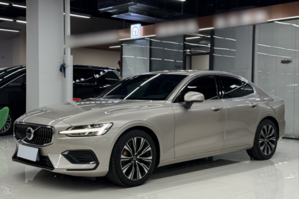 Volvo S60 2023 Model B4 Intelligent Far Luxury Edition