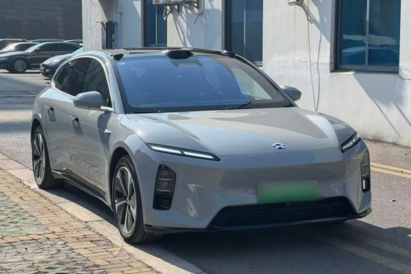 NIO ET5T 2025 75kWh Touring Edition