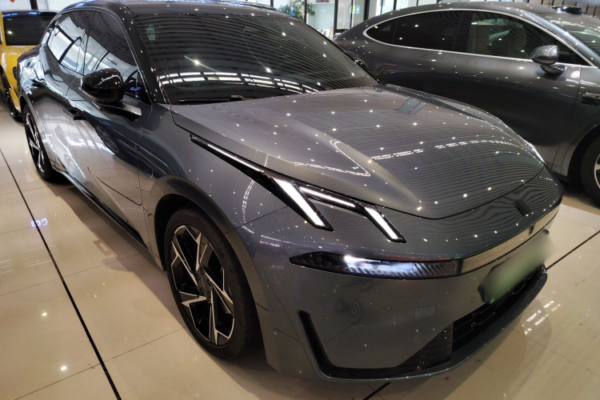 Lynk & Co 07 2024 EM-P 126km Long Range Ultra